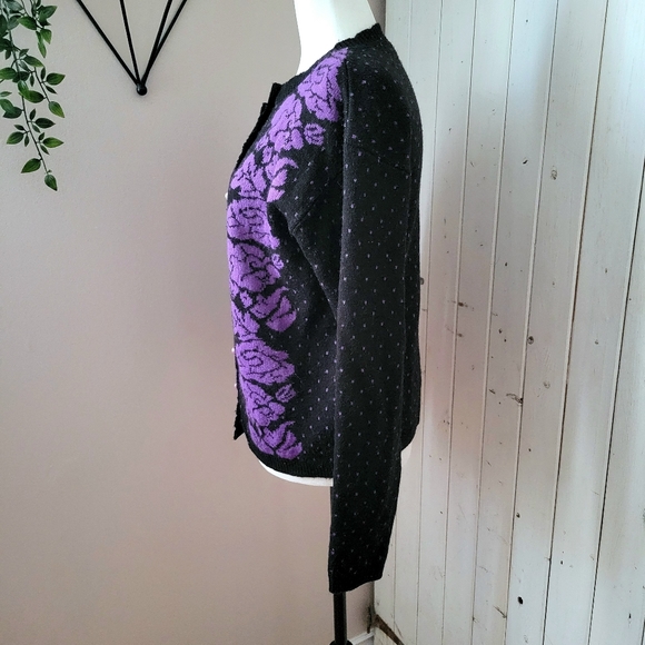 SWEET VINTAGE BUTTON FRONT COLLEGIATE SWEATER med - Picture 5 of 8